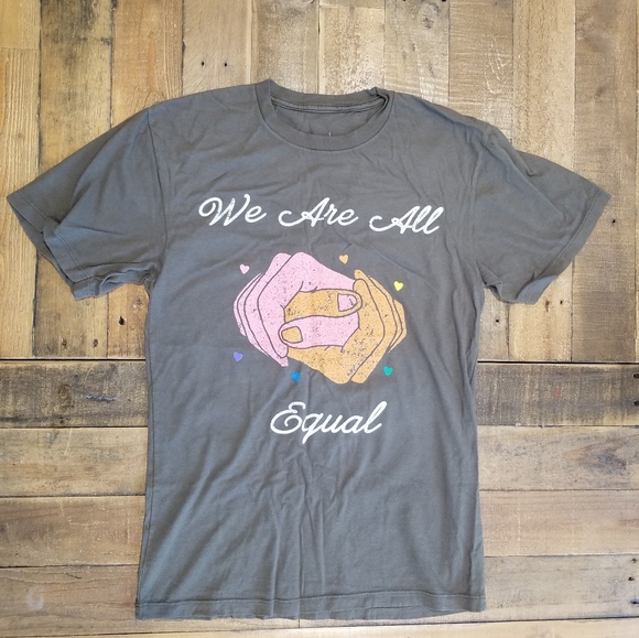 NWOT Graphic Statement Tee - Picture 2 of 5